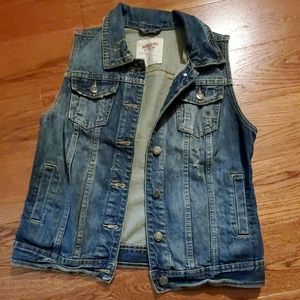 Denim vest never worn